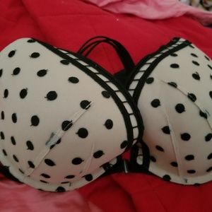 Victoria secrets very sexy push up bra